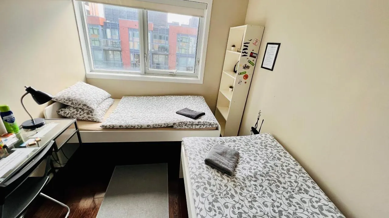 Pensión Home In Downtown Toronto